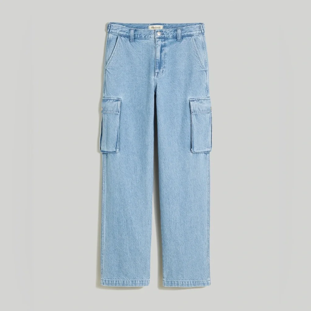 Madewell Low-Slung Straight Cargo Jeans in Coleman Wash in Coleman Wash